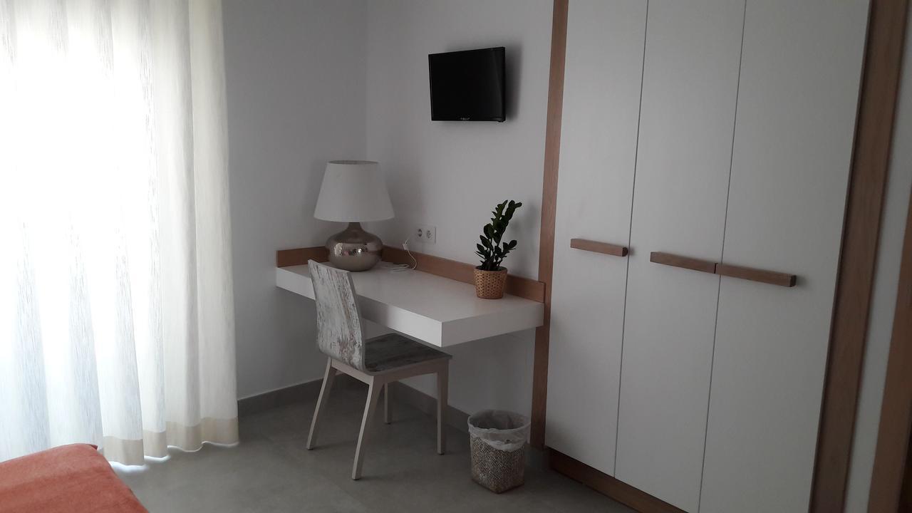 Hostal Cervantes Playa Garrucha Esterno foto